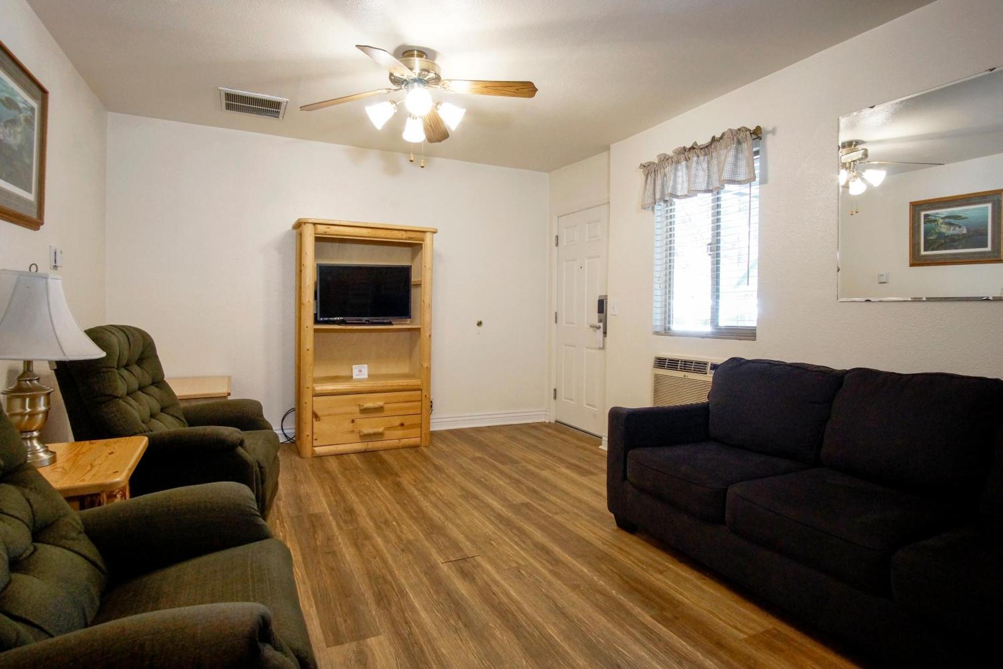 Green Gables Motel & Suites Burney 외부 사진