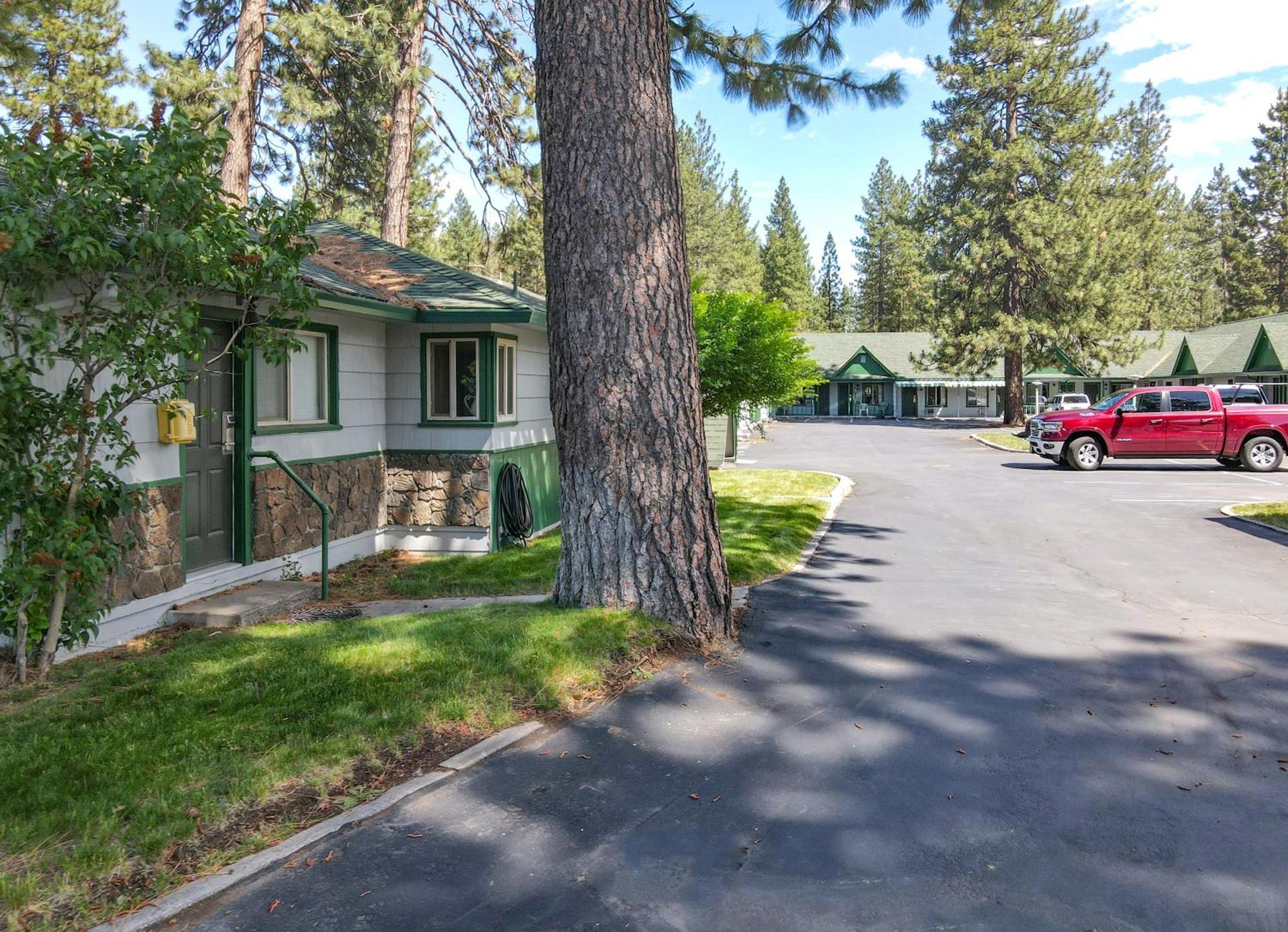Green Gables Motel & Suites Burney 외부 사진