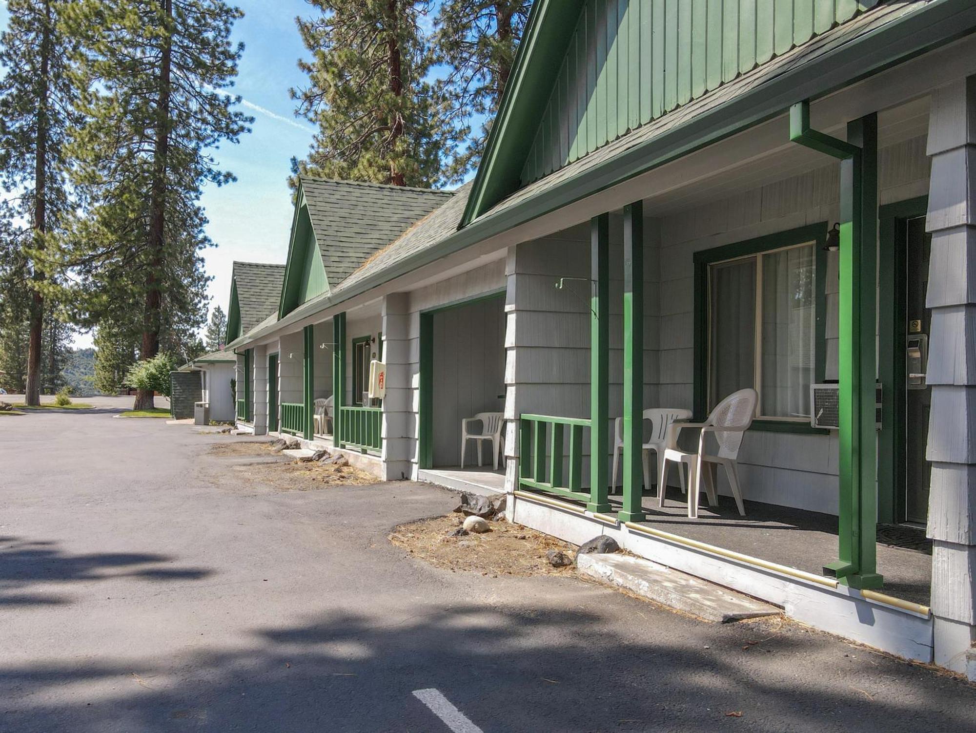 Green Gables Motel & Suites Burney 외부 사진