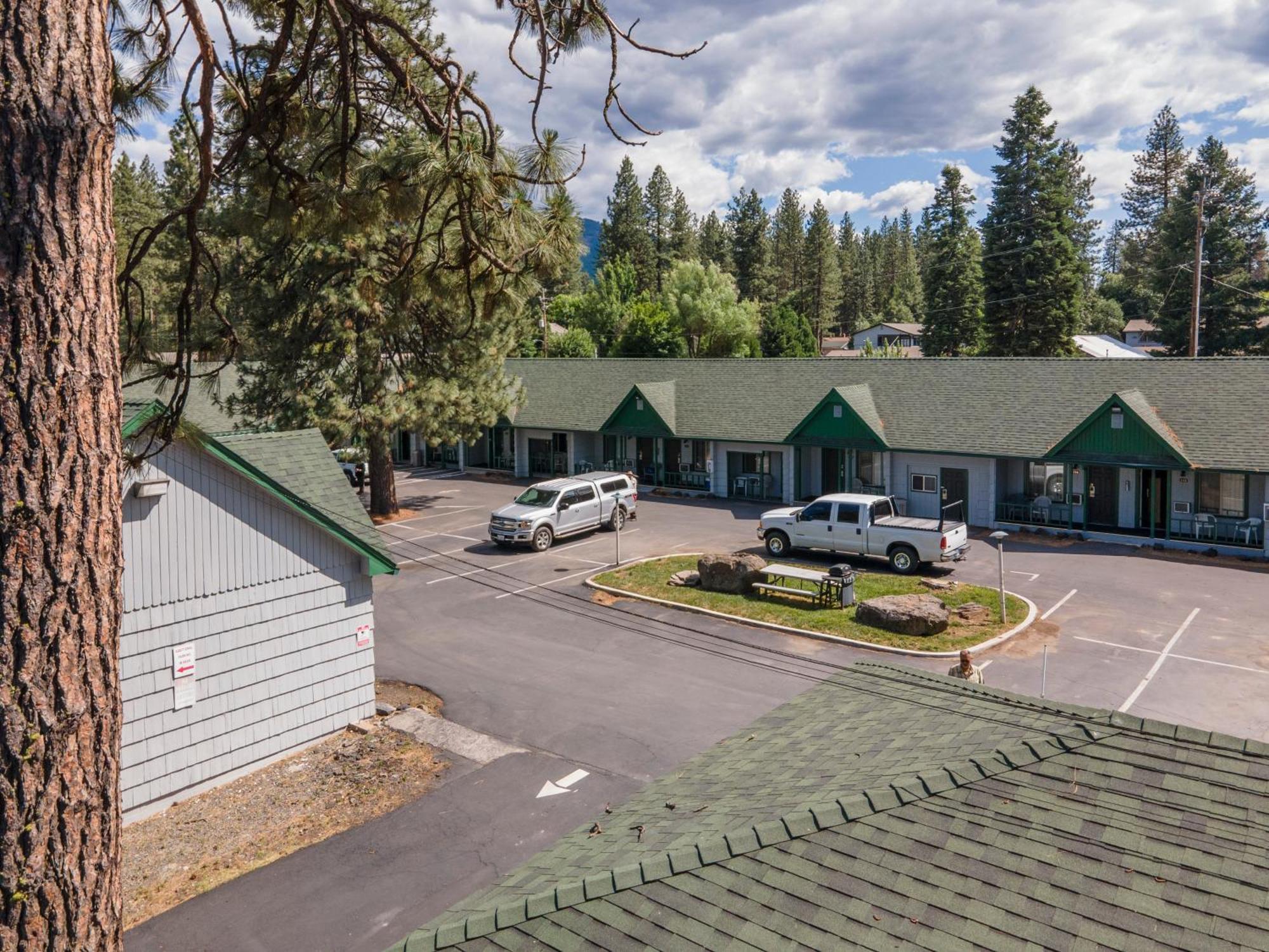 Green Gables Motel & Suites Burney 외부 사진