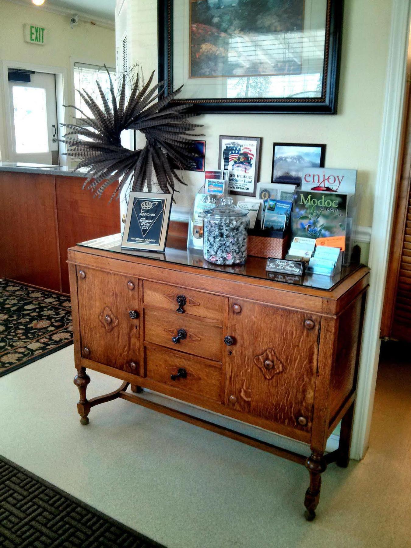 Green Gables Motel & Suites Burney 외부 사진